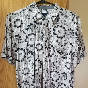 Brand new mens medium button down Roark revival